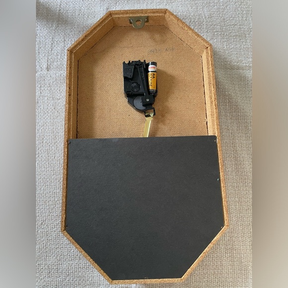 Vintage Regulator Wall Clock Elgin 16” length - Picture 7 of 7